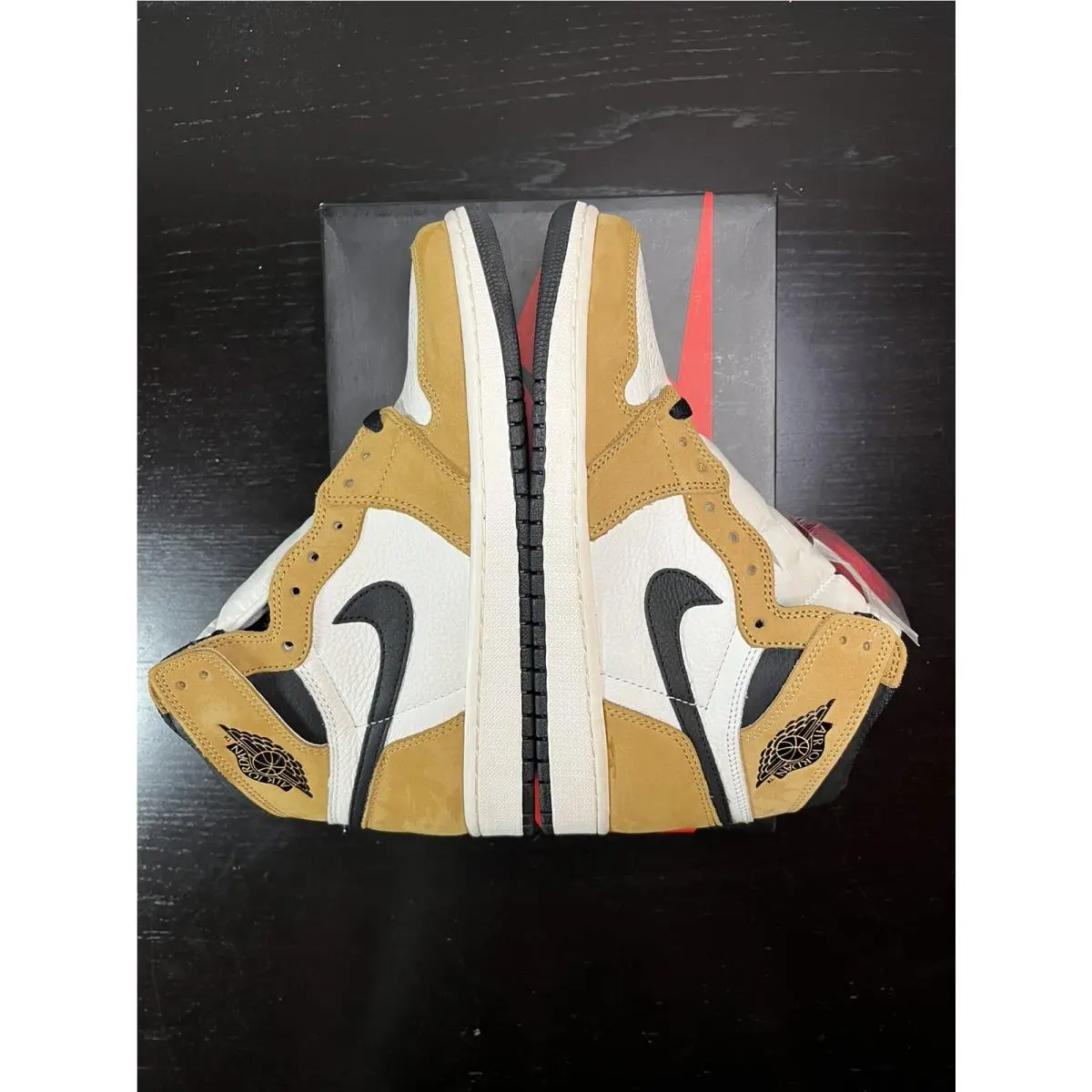Nike shoes - Jordan Air Jordan 1 - Air - 555088-700 - Beige 4