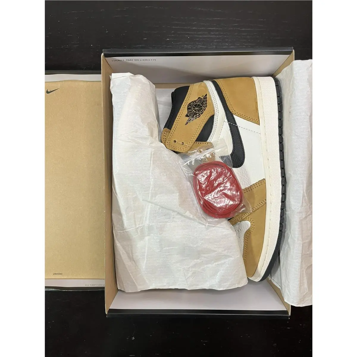 Nike shoes - Jordan Air Jordan 1 - Air - 555088-700 - Beige 6