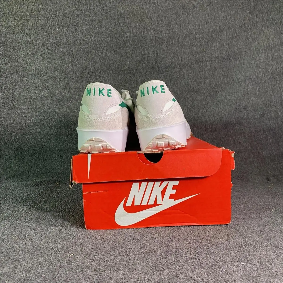 Nike shoes - Nike Waffle Nav - Waffle Nav - White 2