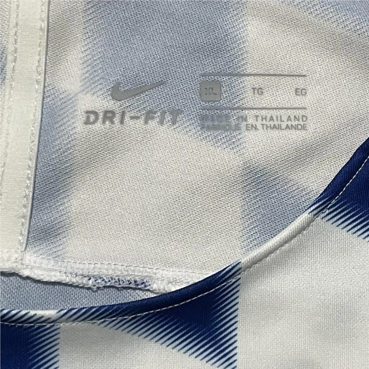 Nike clothing - Nike Dri-Fit - 919937-101 - Multicolor 4