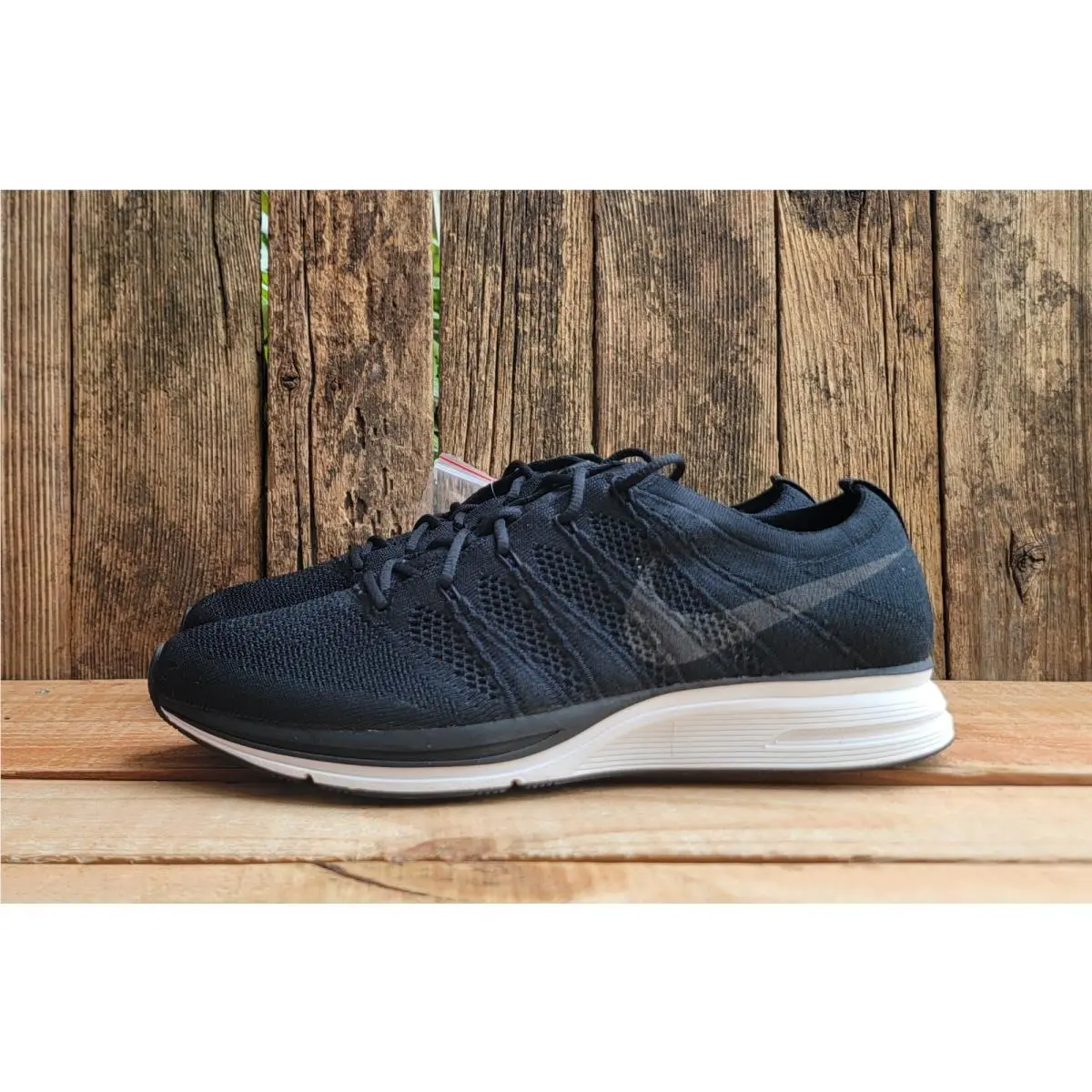 Nike Flyknit Trainer Black White Men`s Size 10.5 Women`s Size 12 AH8396-007