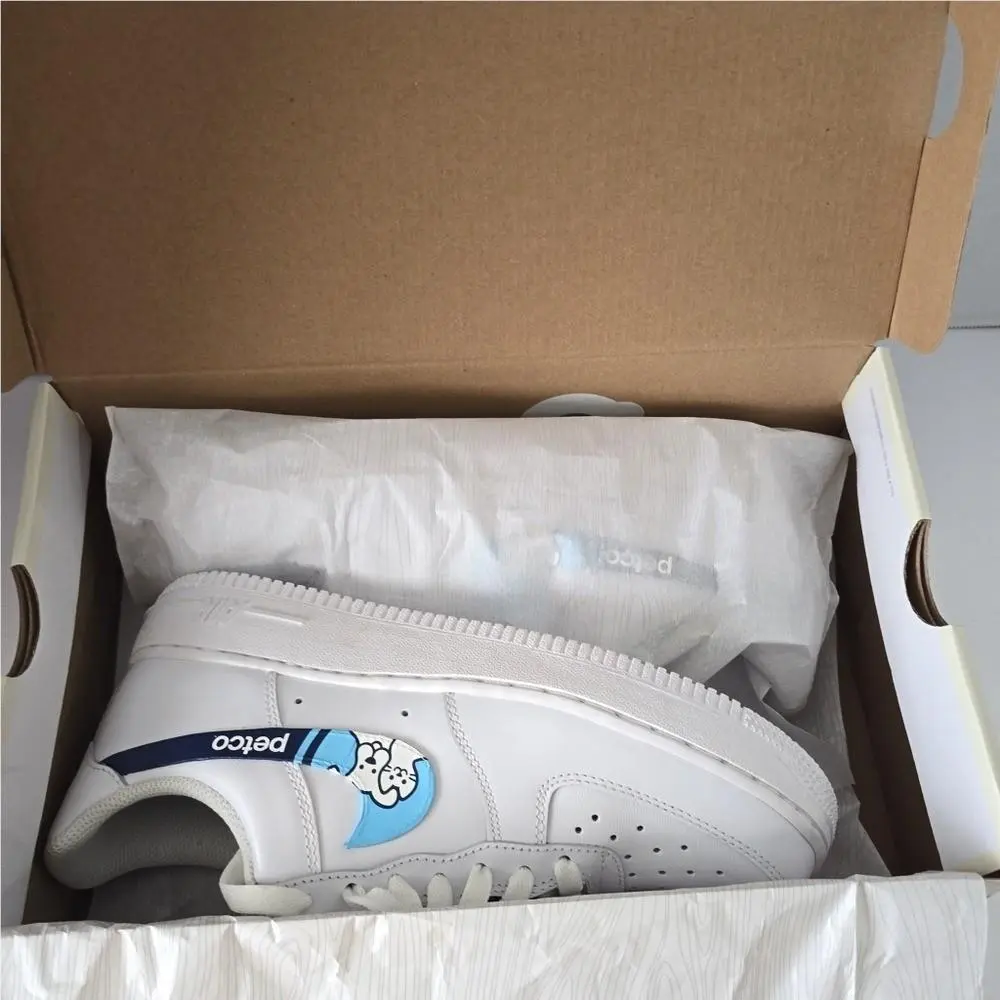 Nike shoes - White 7