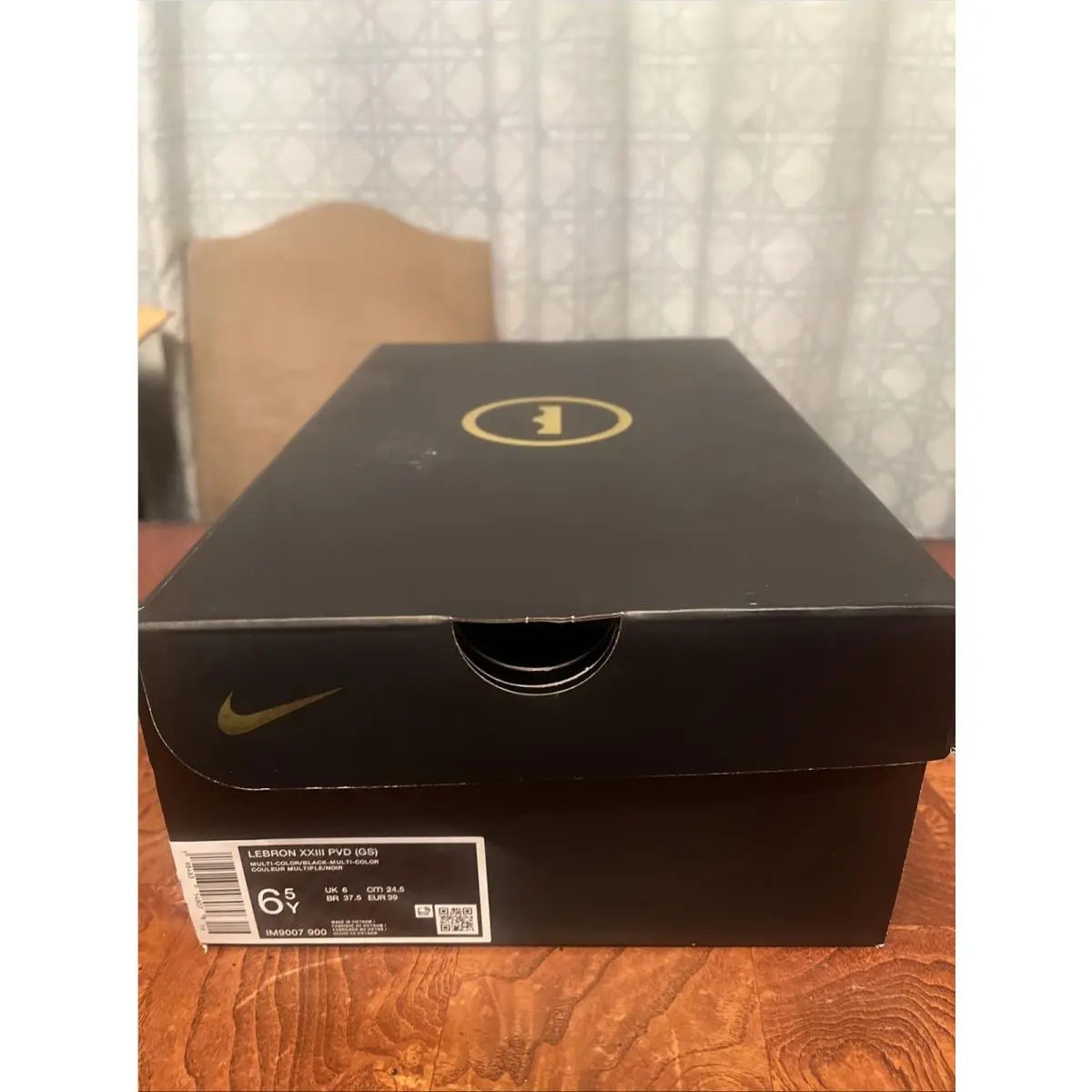 Nike shoes - Nike LeBron - LeBron - IM9007-900 - Gold 5