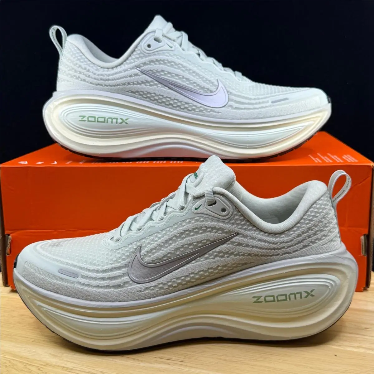 Nike Wmns Vomero Plus Light Silver Barely Green HV8154-004 Women`s Size 8