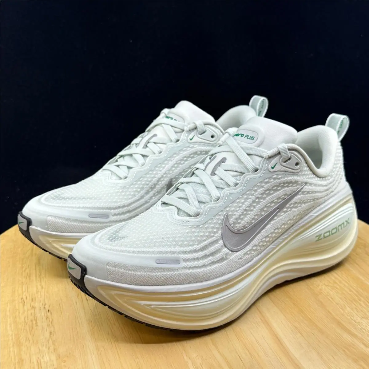 Nike shoes - Green 0
