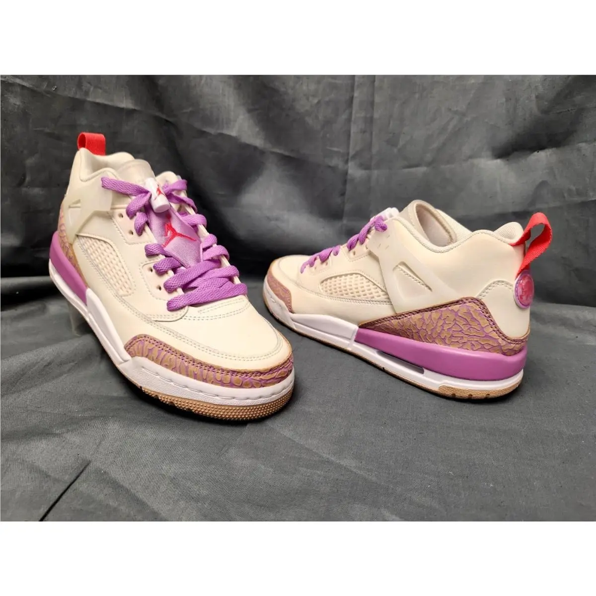 Nike Jordan Spizike Low GS Sneaker Lola Bunny Ivory Red Boy Size 6