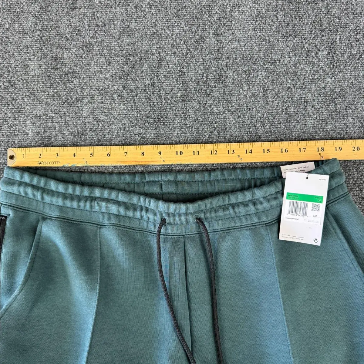 Nike clothing - FB8330-328 - FB8330-328 - Green 2