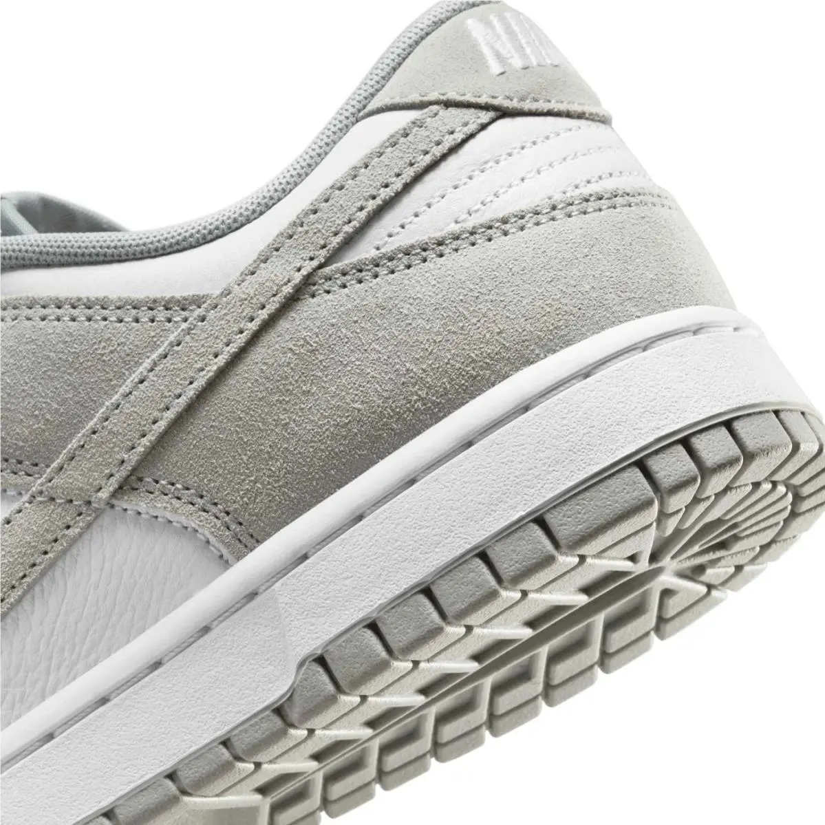 Nike shoes - Nike Sb Dunk Low - Dunk Low - White/ Light Pumice (UPC: 197599215974) 4