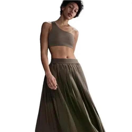 Nike clothing - Brown (UPC: 197860352254) 2