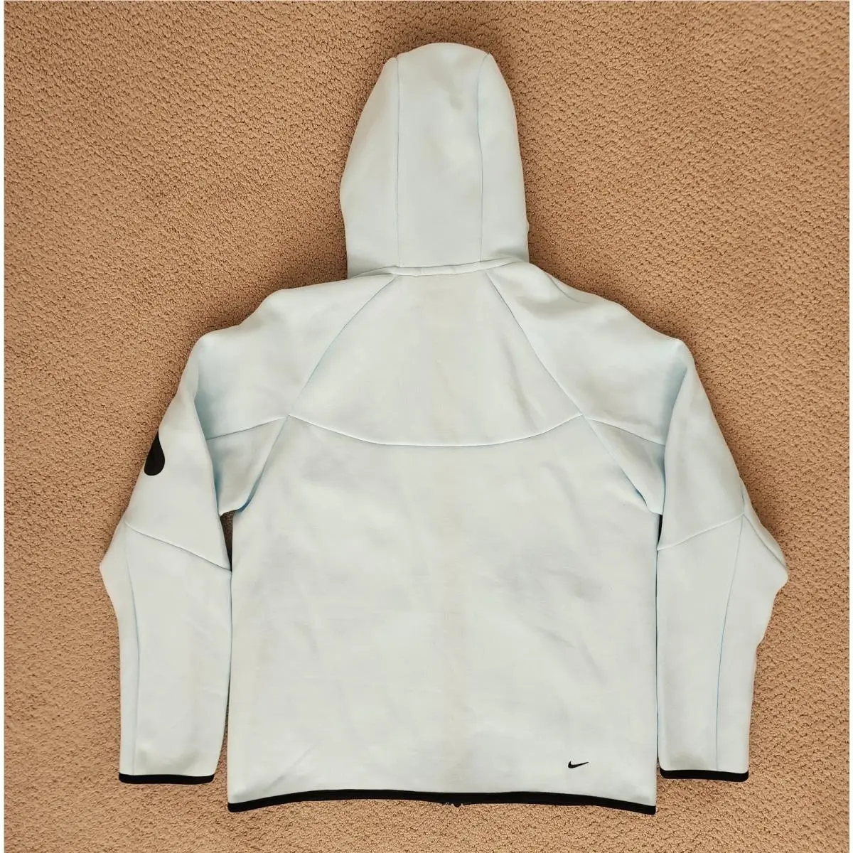 Nike clothing - Nike Tech Windrunner - Tech Windrunner - HV0949-017 - Cannon/Black 5