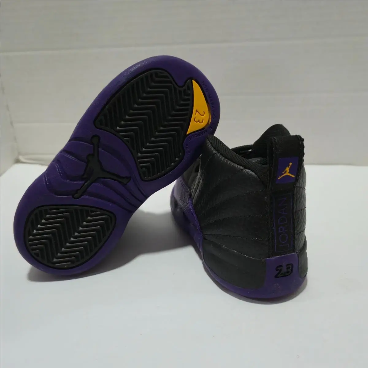 Nike shoes - Air Jordan 12 - Air - 850000057 - Black 3