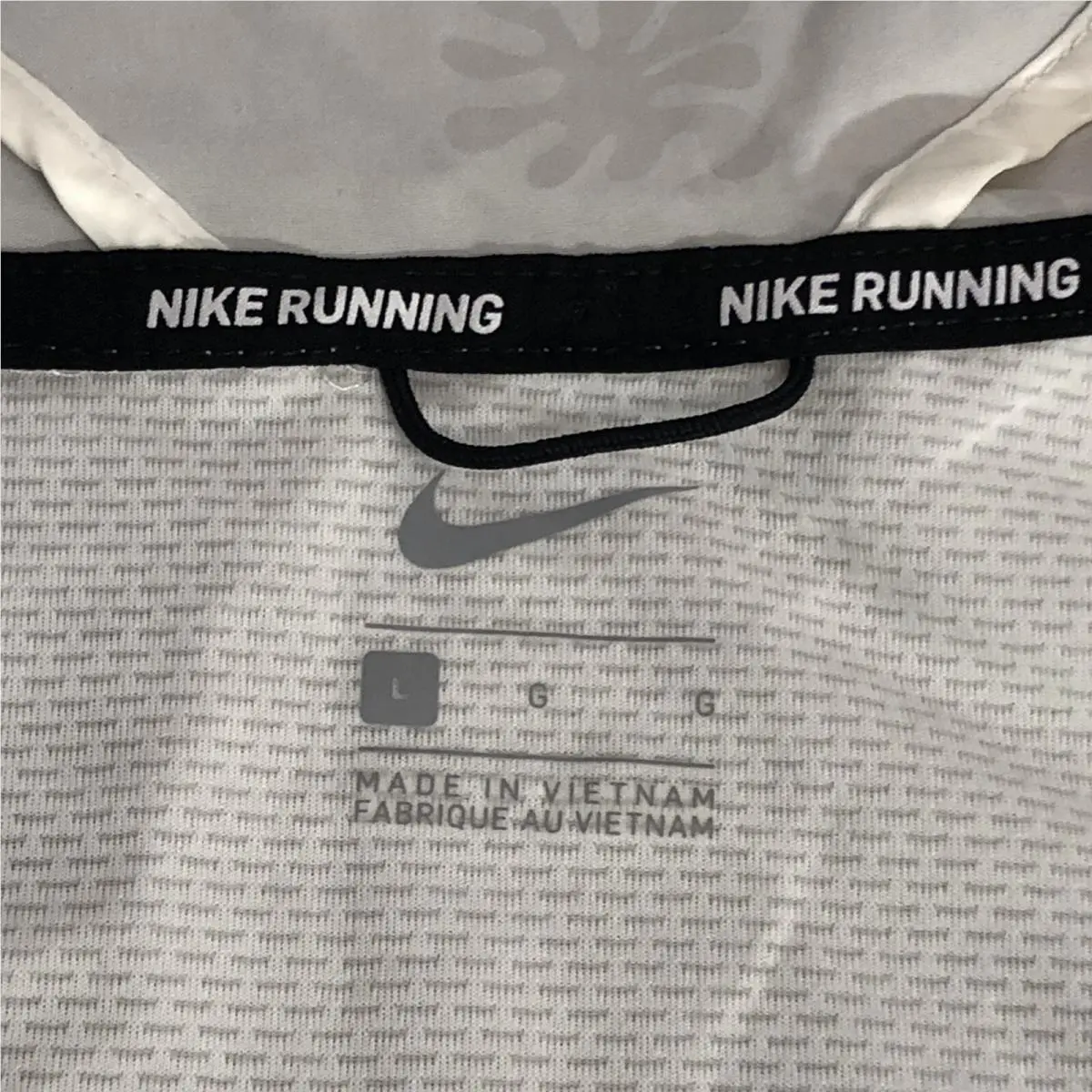 Nike clothing - Nike Sportswear - Sportswear - CU8048-133 - White (UPC: 0194498416938) 4