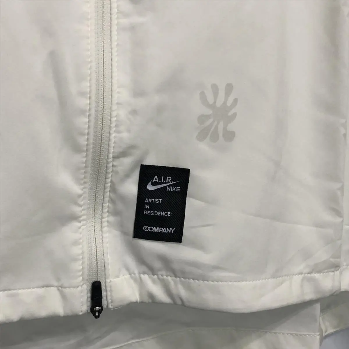 Nike clothing - Nike Sportswear - Sportswear - CU8048-133 - White (UPC: 0194498416938) 2