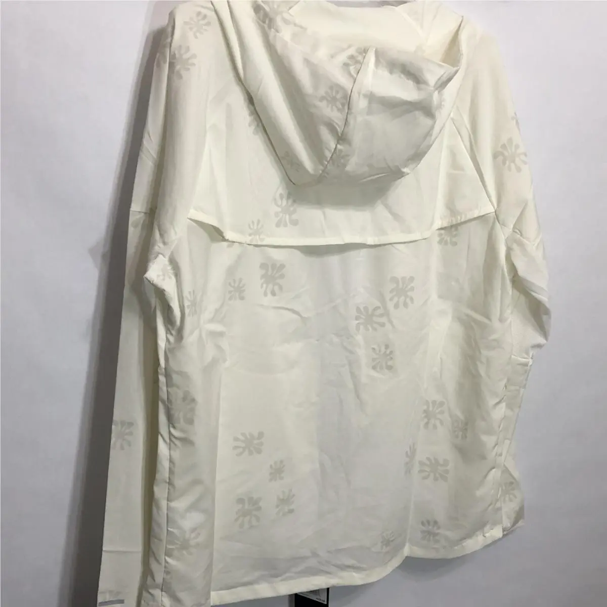 Nike clothing - Nike Sportswear - Sportswear - CU8048-133 - White (UPC: 0194498416938) 7