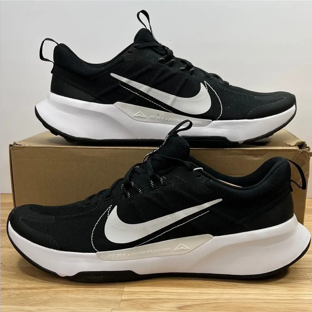Nike Men`s 12 Juniper Trail 2 NN Black and White Sneakers