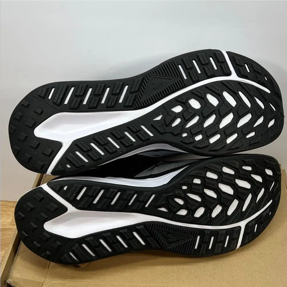 Nike shoes - Black 8