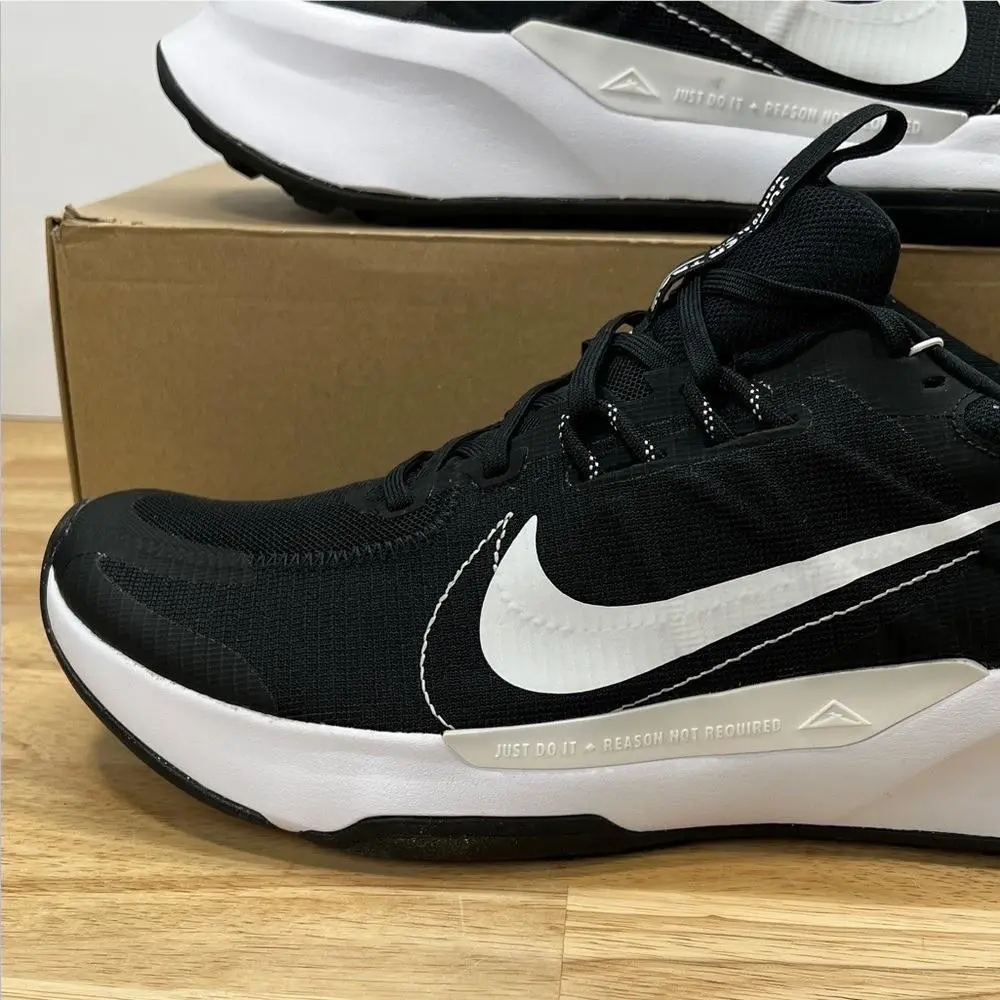 Nike shoes - Black 1