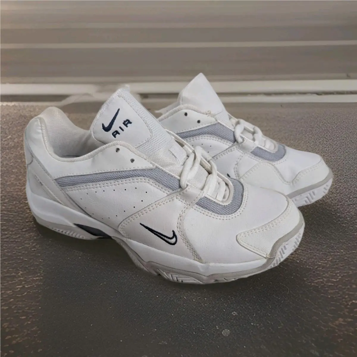 Nike 141514 111 Air Reckoning IV Womens Athletic Shoes White Midnight Navy US 10