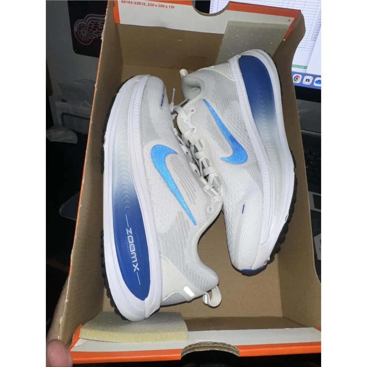 Nike shoes - Nike Vomero 18 - Vomero - IV4032101 - White 4