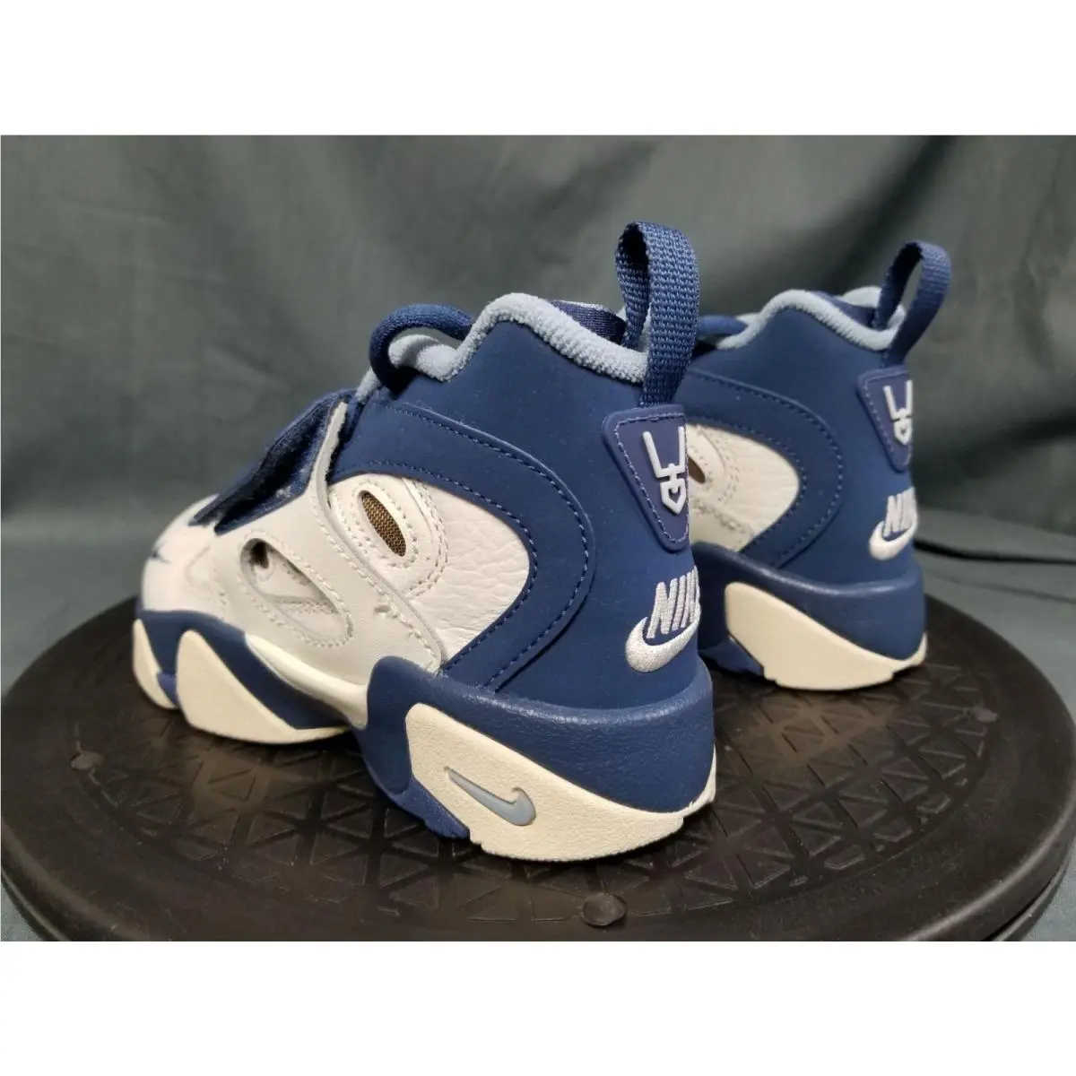 Nike shoes - Nike Air Diamond Turf 2 - IR4726 100 - Sail/Mystic Navy/Blue Grey 4