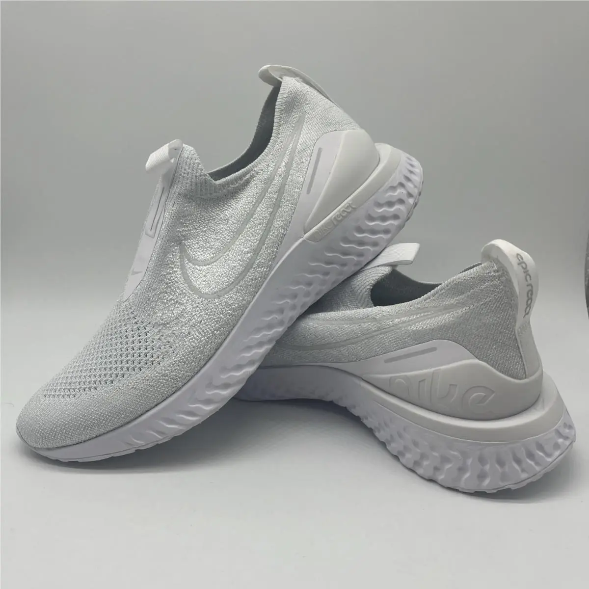 Nike Epic Phantom React Flyknit Women’s Sz 8.5 Running Shoes Platinum BV0415-100