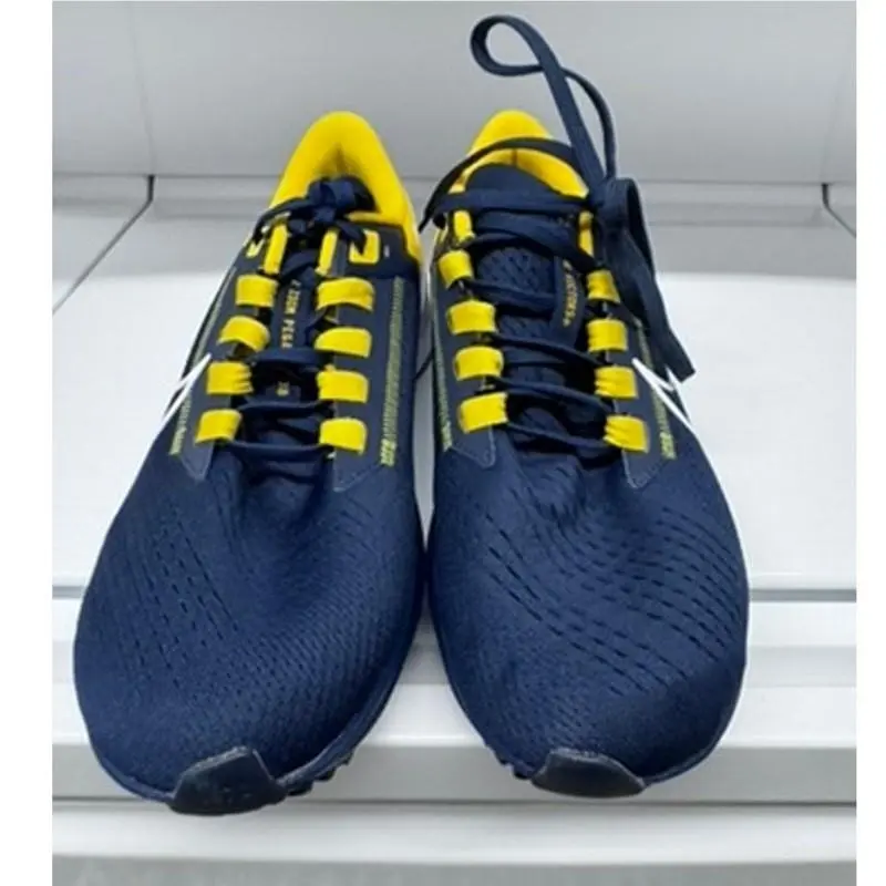U OF M Nike Air Zoom Pegasus 3 College Team Spirit Univercity SZ 7.5