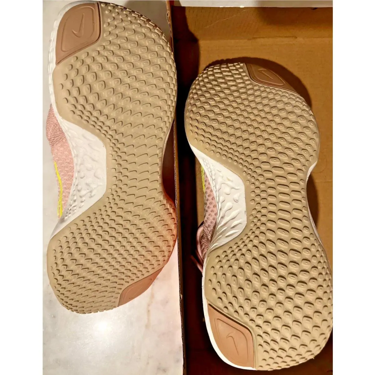 Nike shoes - Nike ZoomX Invincible - ZoomX Invincible - DC9993-600 - Pink, Manufacturer: Atmosphere/Volt/Pink Oxford/Sail 2