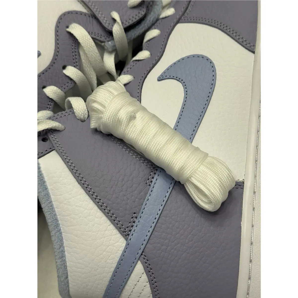 Nike shoes - White 5