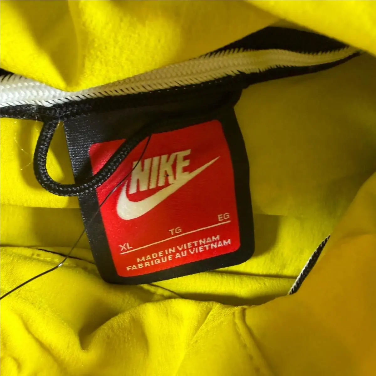 Nike clothing - HM7151-726 - HM7151-726 - Yellow 1