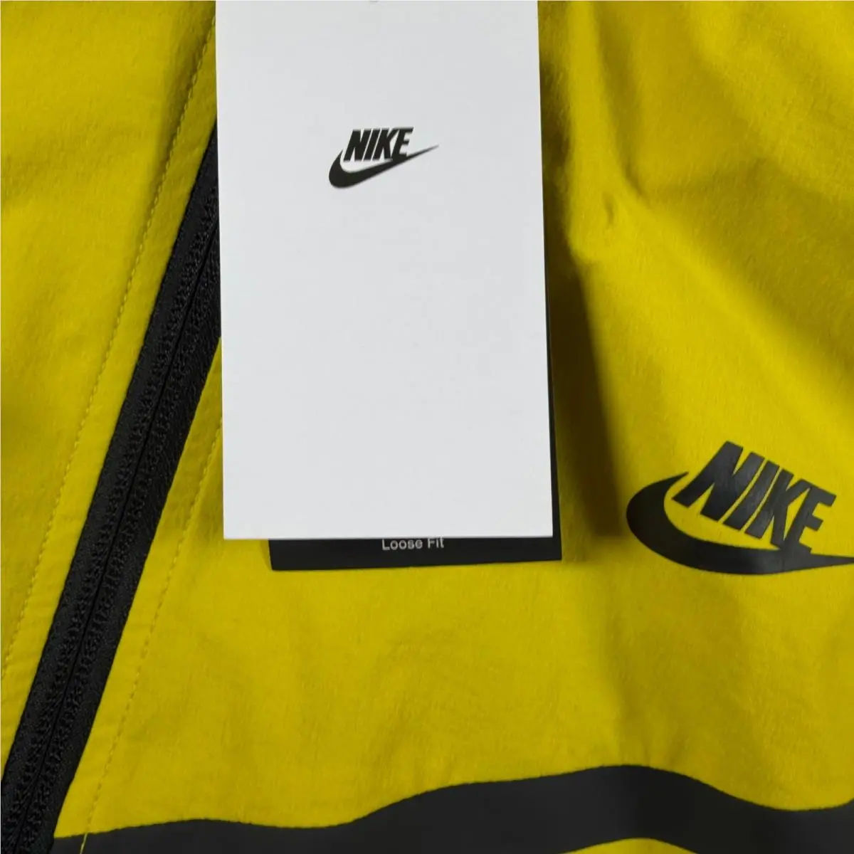 Nike clothing - HM7151-726 - HM7151-726 - Yellow 2
