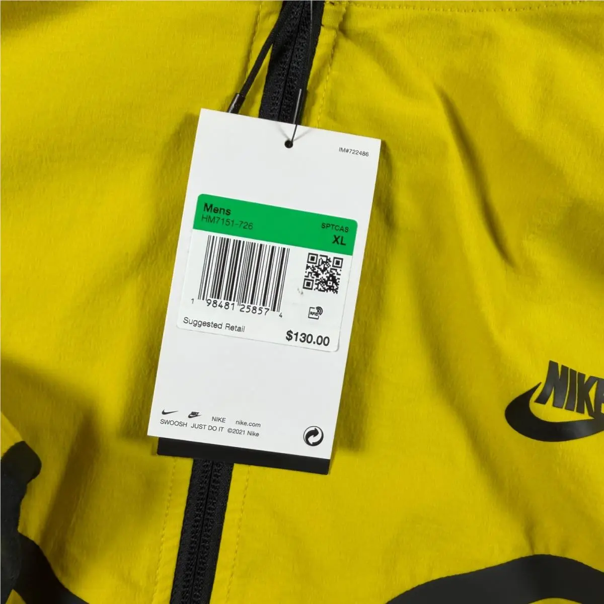 Nike clothing - HM7151-726 - HM7151-726 - Yellow 3