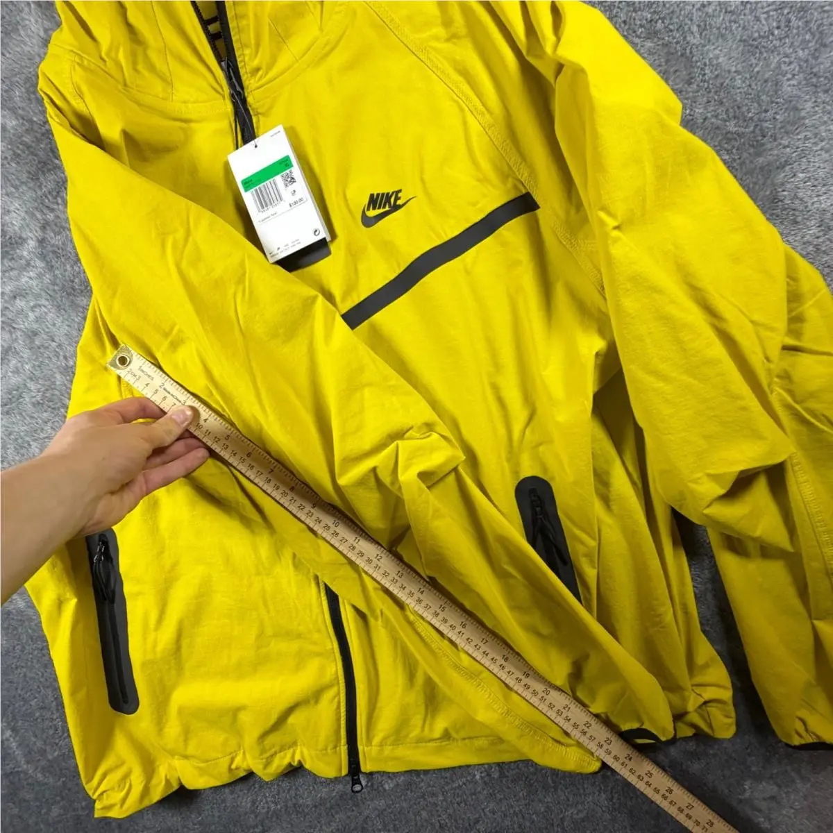 Nike clothing - HM7151-726 - HM7151-726 - Yellow 5