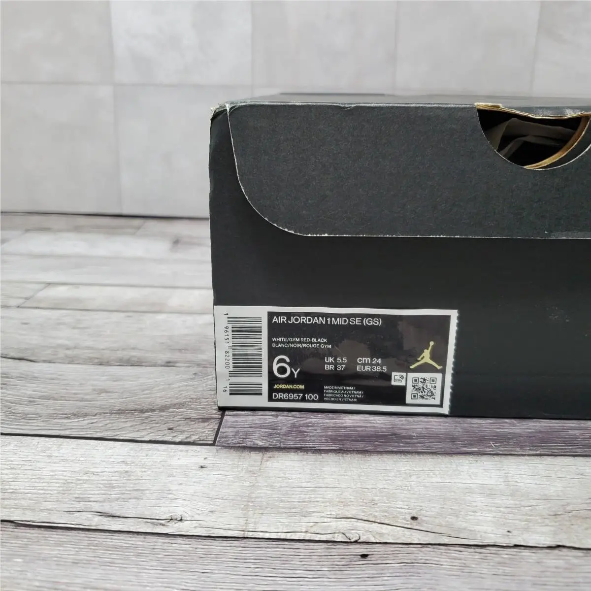 Nike shoes - Air Jordan 1 Mid SE - Multicolor 8