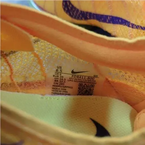 Nike shoes - FD8411800 - FD8411-800 - Orange 4