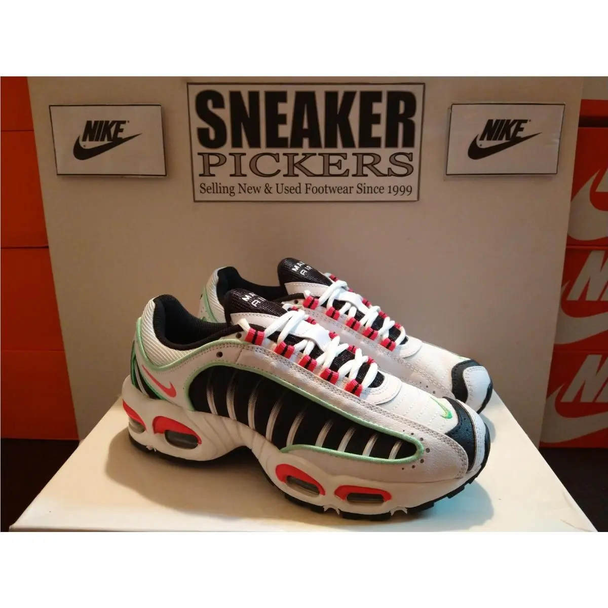 Nike shoes - Nike Air Max Tailwind IV - CK2613 101 - White / Hyper Pink, Manufacturer: White / Hyper Pink - Illusion Green (UPC: 193659403633) 2