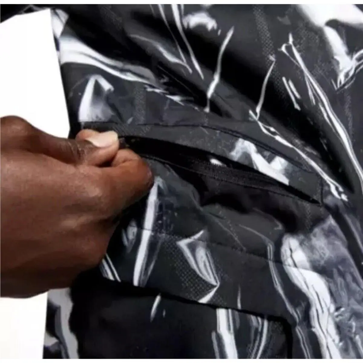 Nike clothing - Nike Shield - Shield - Black (UPC: 193151253781) 3