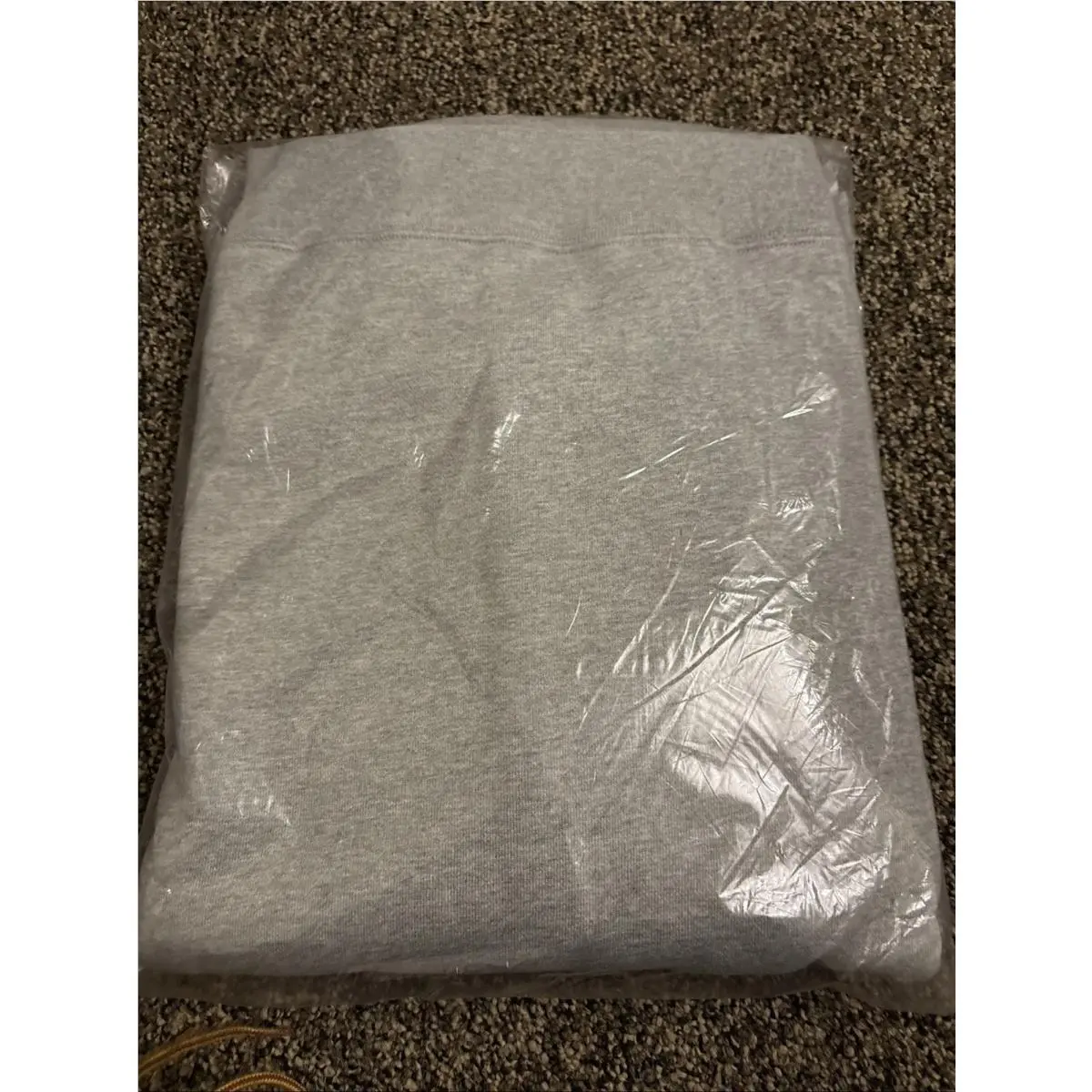 Nike clothing - Gray (UPC: 0194499660675) 0