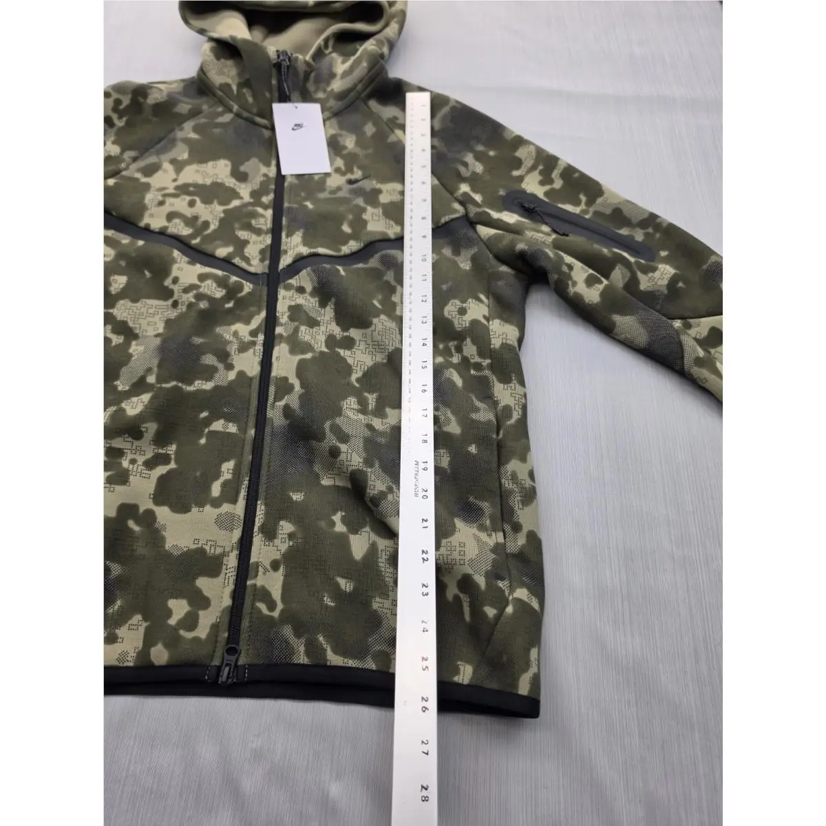 Nike clothing - Camo 9