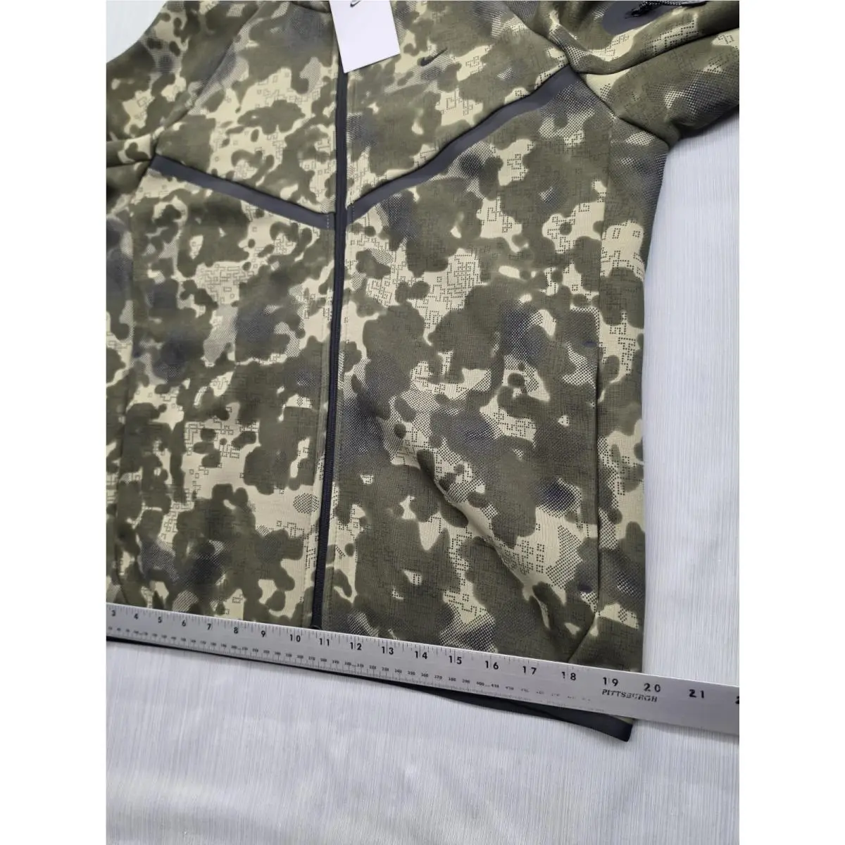 Nike clothing - Camo 11
