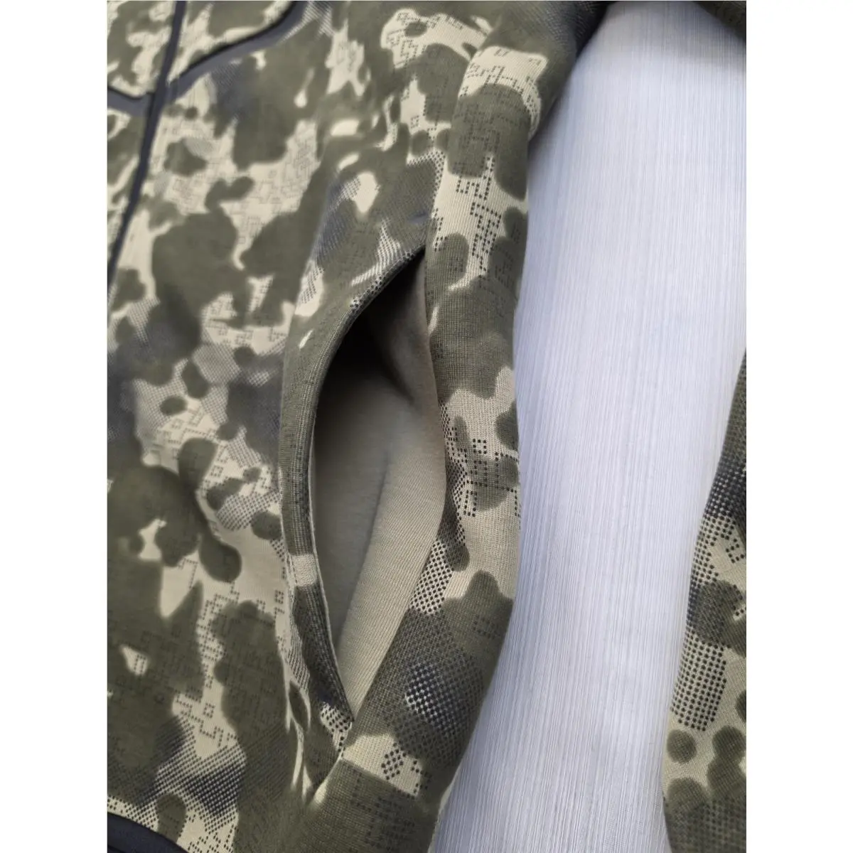 Nike clothing - Camo 6