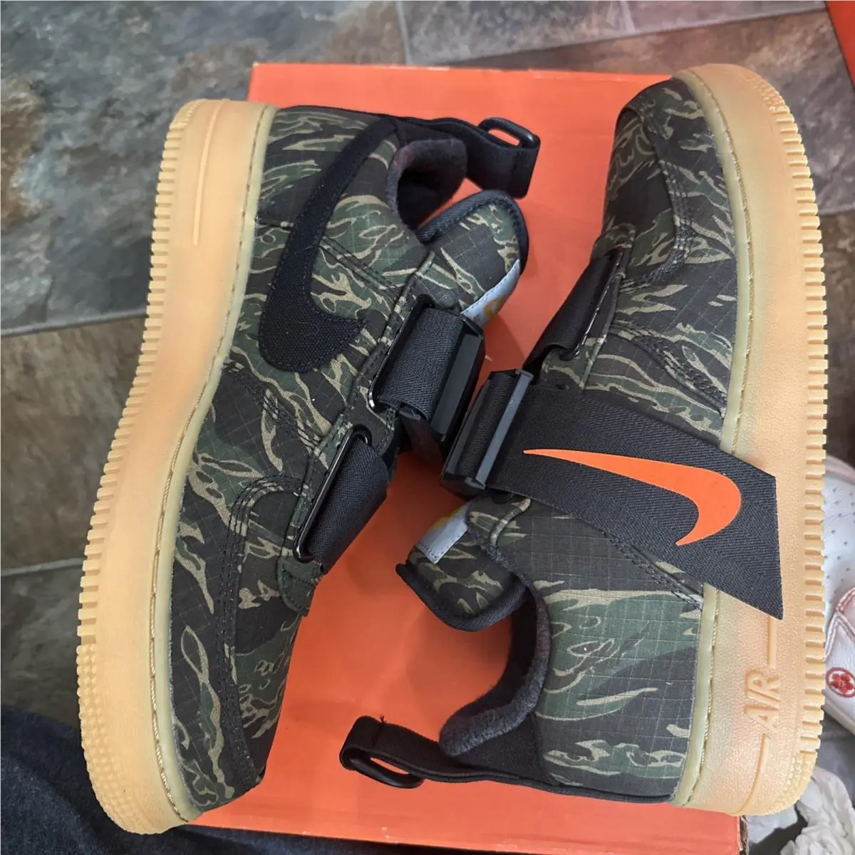 Size 9 - Carhartt Wip x Nike Air Force 1 Utility Premium Low Camo