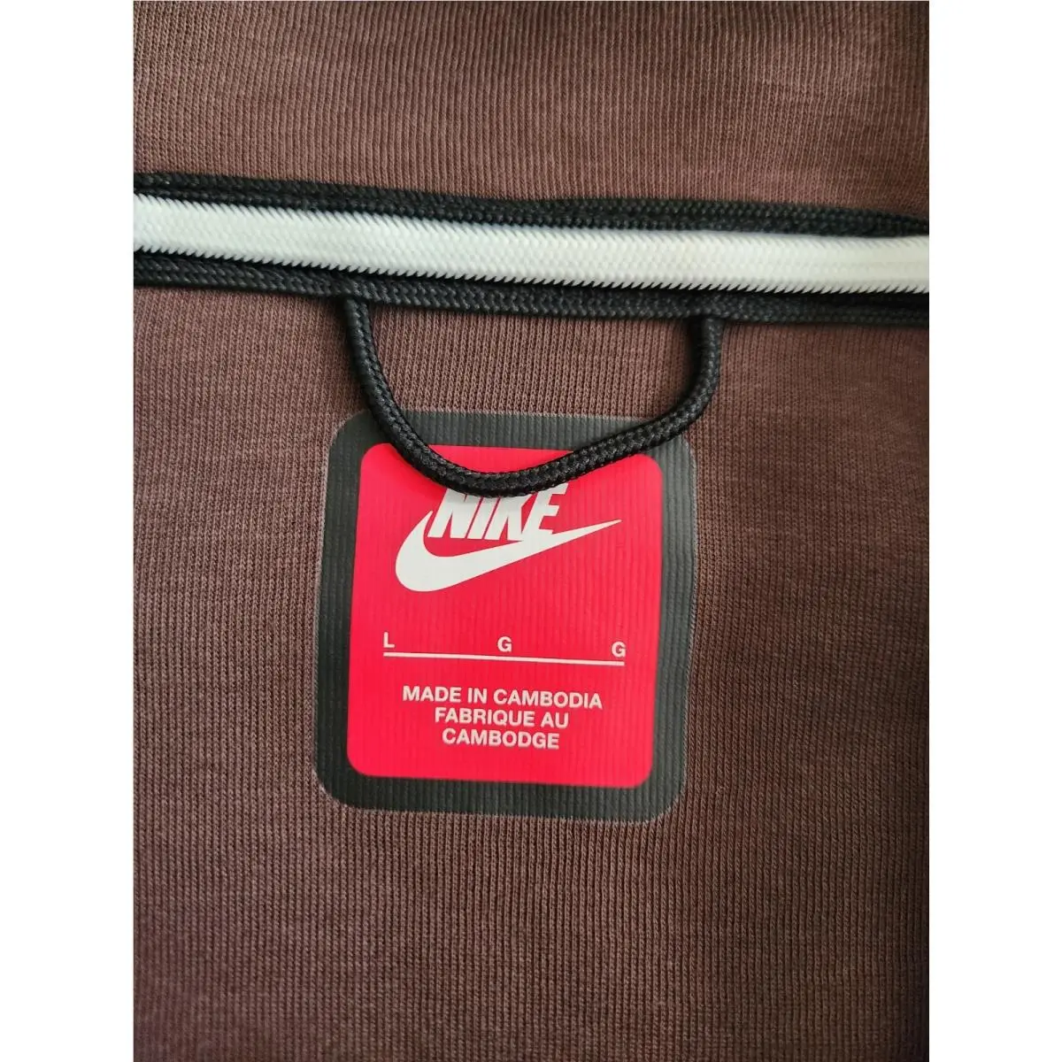 Nike clothing - Brown 7