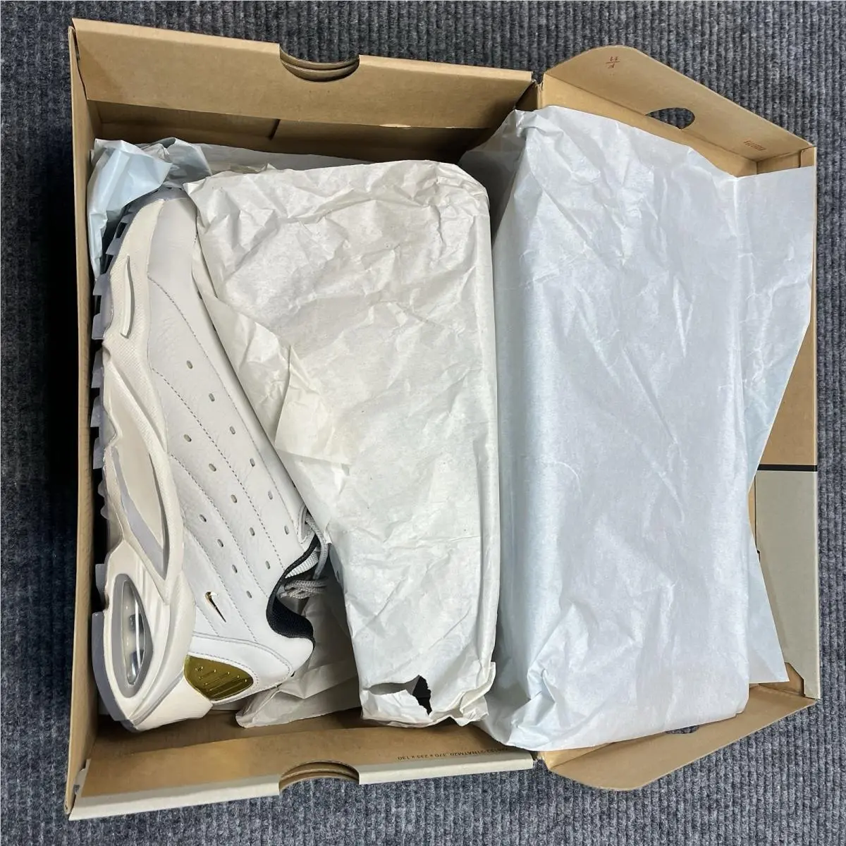 Nike shoes - Nike Air Terra - Air Terra - DH4692-003 - off white 9