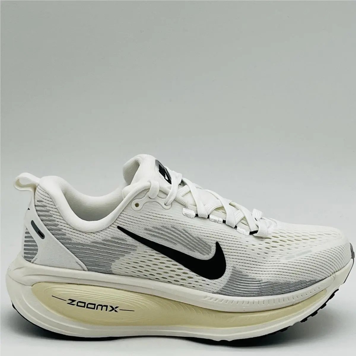 Nike shoes - Nike Vomero 18 - Vomero - IF0515 103 - White 0