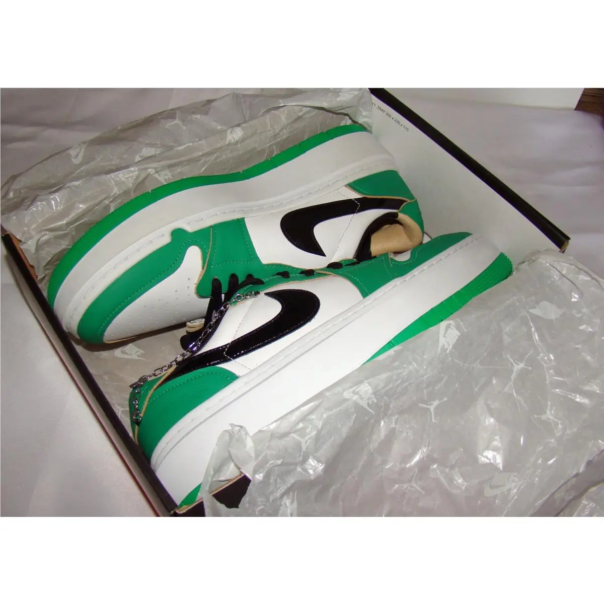 Nike shoes - Air Jordan 1 Low SE - DQ8394301 - Green, Black, White (UPC: 196151820847) 0