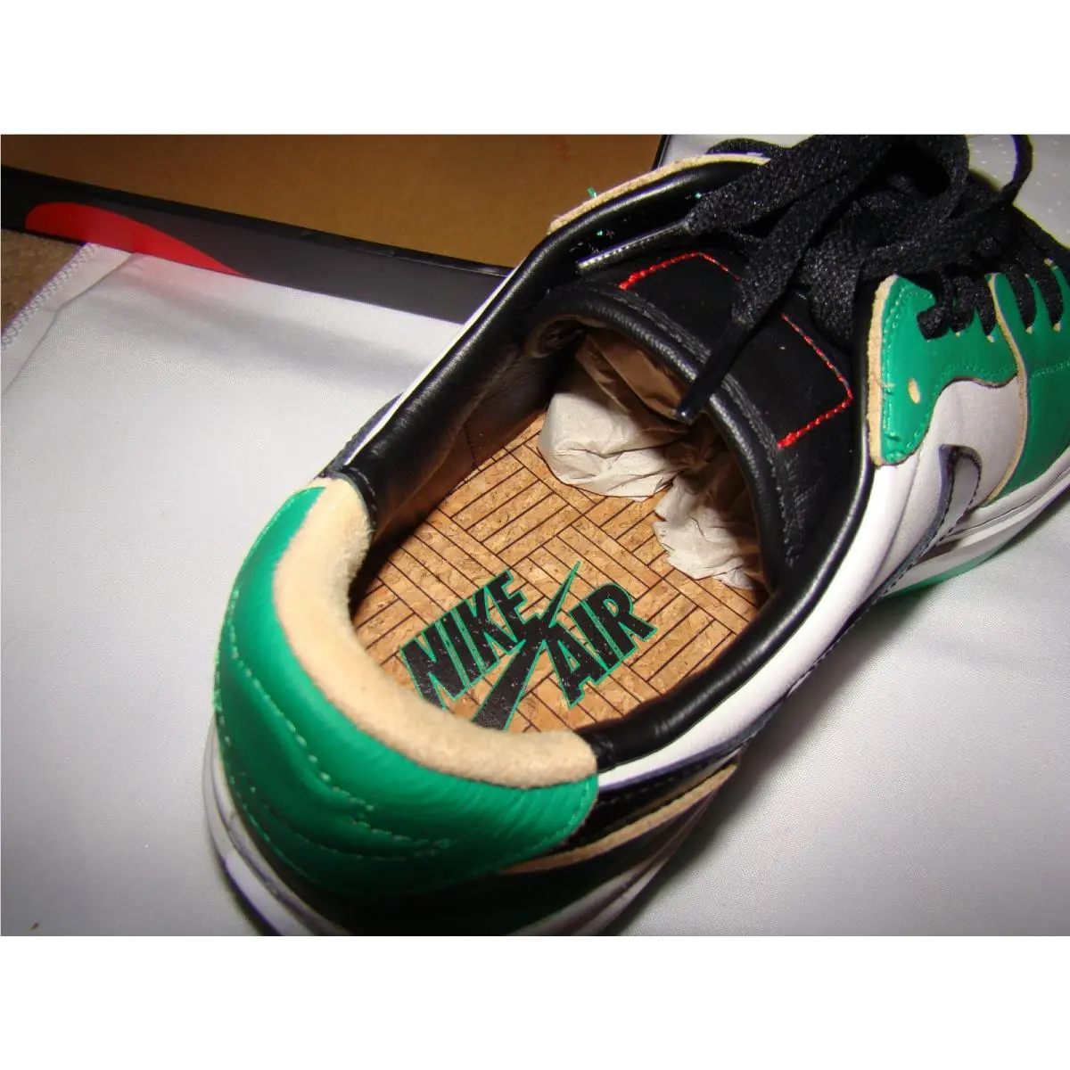 Nike shoes - Air Jordan 1 Low SE - DQ8394301 - Green, Black, White (UPC: 196151820847) 3