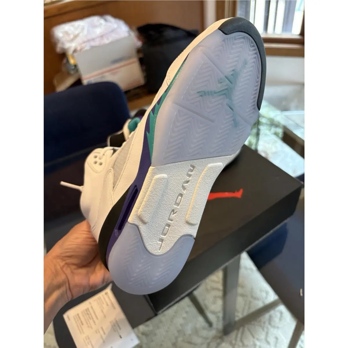 Nike shoes - White 2