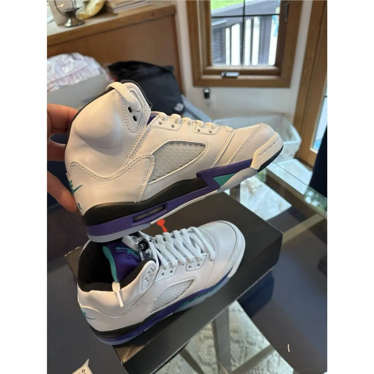 Nike shoes - White 3
