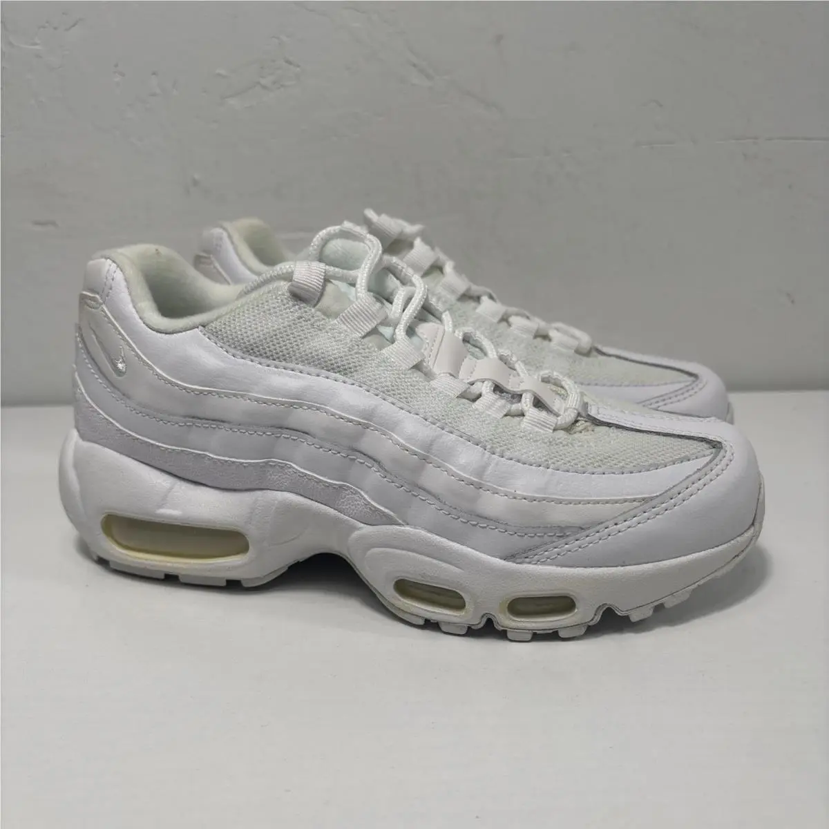 Nike Air Max 95 Boys Sz 4.5 Youth Shoes Lace Up Sneakers Triple White