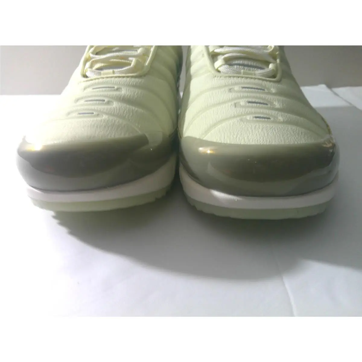 Nike shoes - Nike Air Max Plus - Air Max Plus - IB4415-100 - Coconut Milk 3